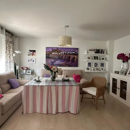 Holiday home Casa De Diseno Con Jardin Cerca De Cordoba *