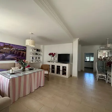 Casa De Diseno Con Jardin Cerca De Cordoba *