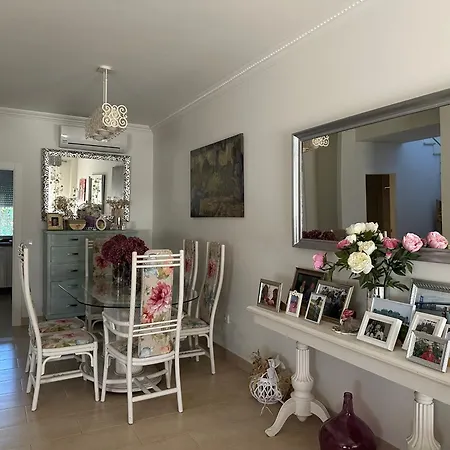 Casa De Diseno Con Jardin Cerca De Cordoba *