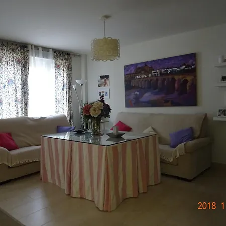 Holiday home Casa De Diseno Con Jardin Cerca De Cordoba *