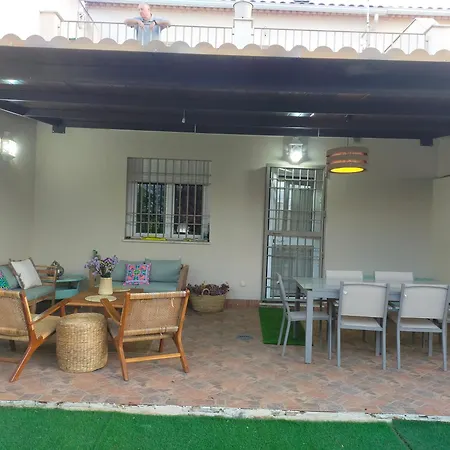 Casa De Diseno Con Jardin Cerca De Cordoba Holiday home San Sebastian de los Ballesteros