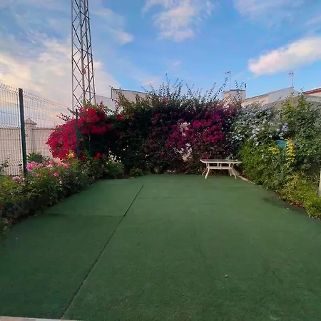 Casa De Diseno Con Jardin Cerca De Cordoba *