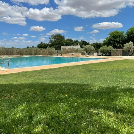 Casa De Diseno Con Jardin Cerca De Cordoba