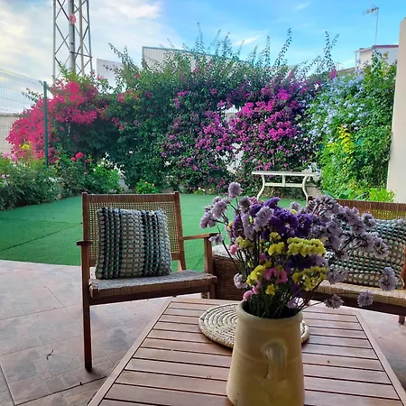 Casa De Diseno Con Jardin Cerca De Cordoba Holiday home *